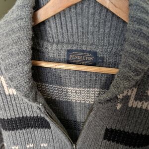 Pendleton Men's Zip Up Sweater in Gray and Black